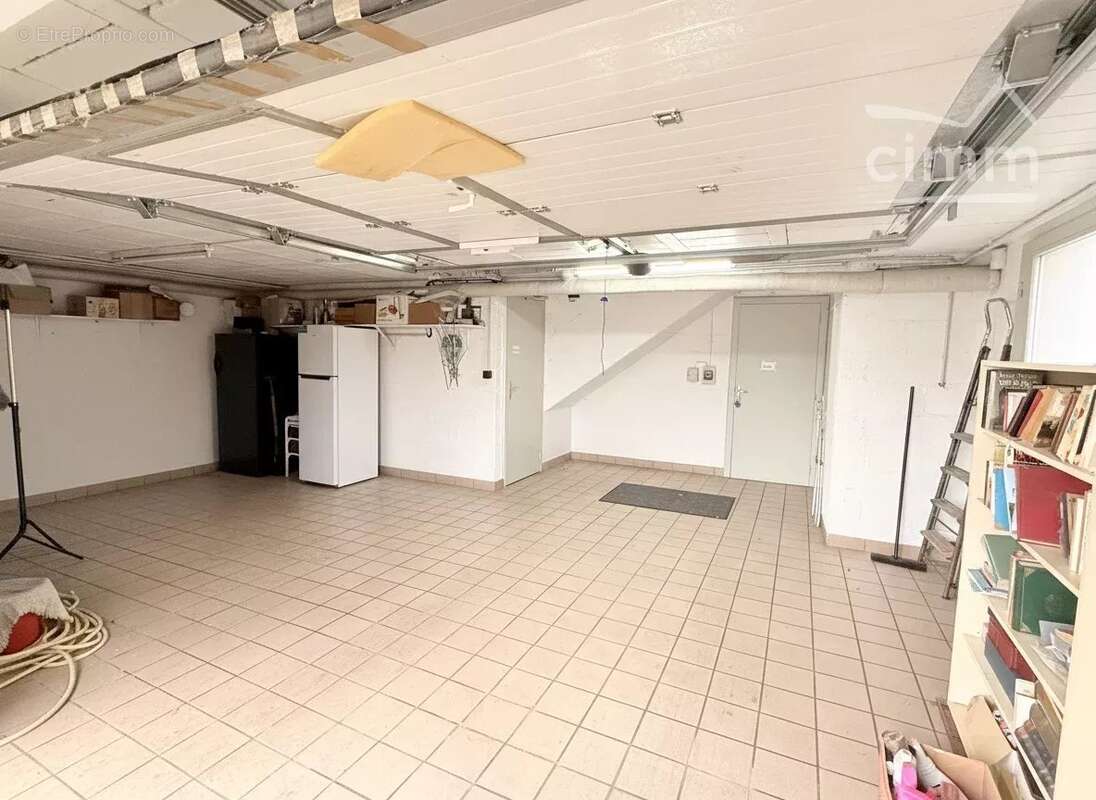 Maison à LA CHAUSSEE-SAINT-VICTOR