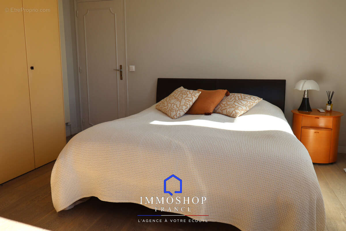 Appartement à MARSEILLE-7E