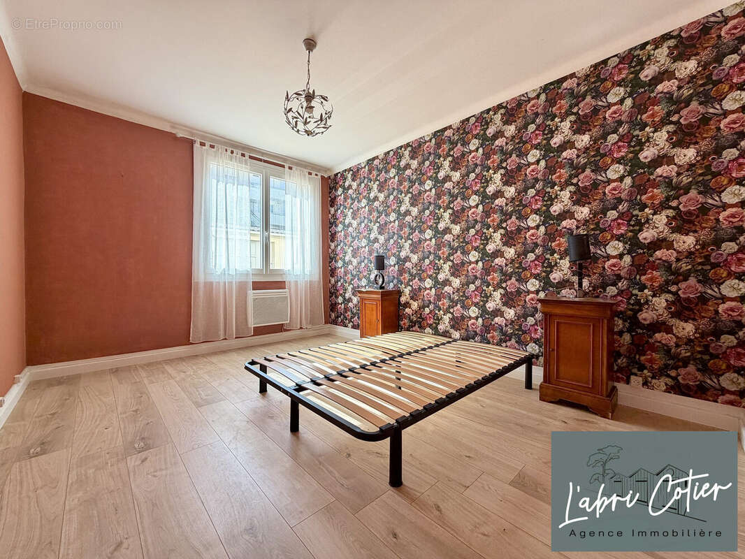 Chambre 2 - Appartement à SAINT-JEAN-DE-MONTS