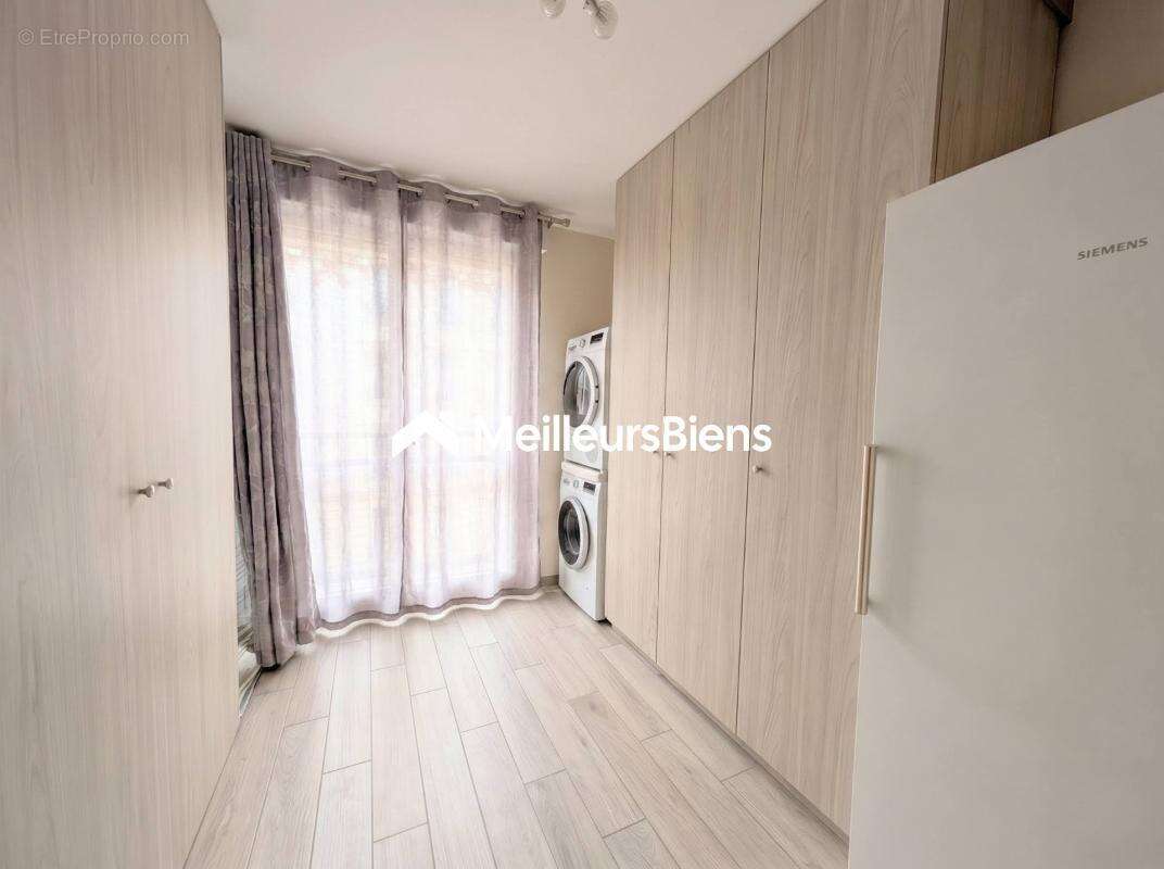 Appartement à SAINT-MAUR-DES-FOSSES