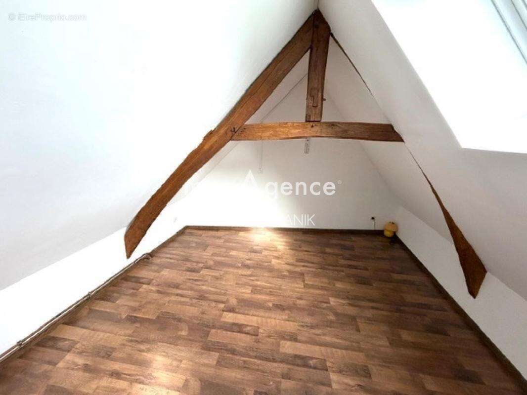 Maison à TRICOT