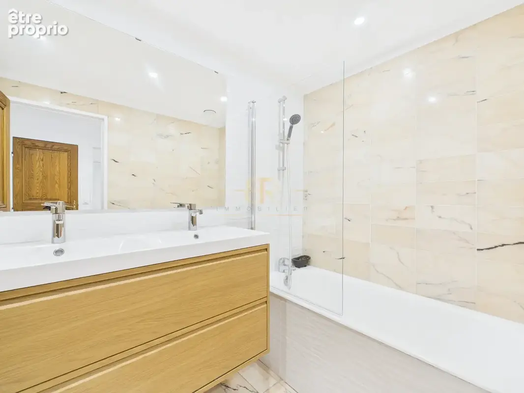 Coup de cœur   5 pièces refait à neuf   balcons   calme absolu   box possible - photo 9