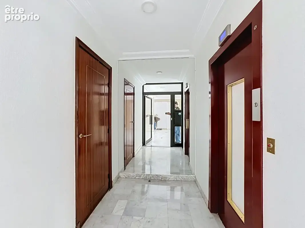 Appartement Paris 1 pièce(s) 11.79 m2 - photo 1