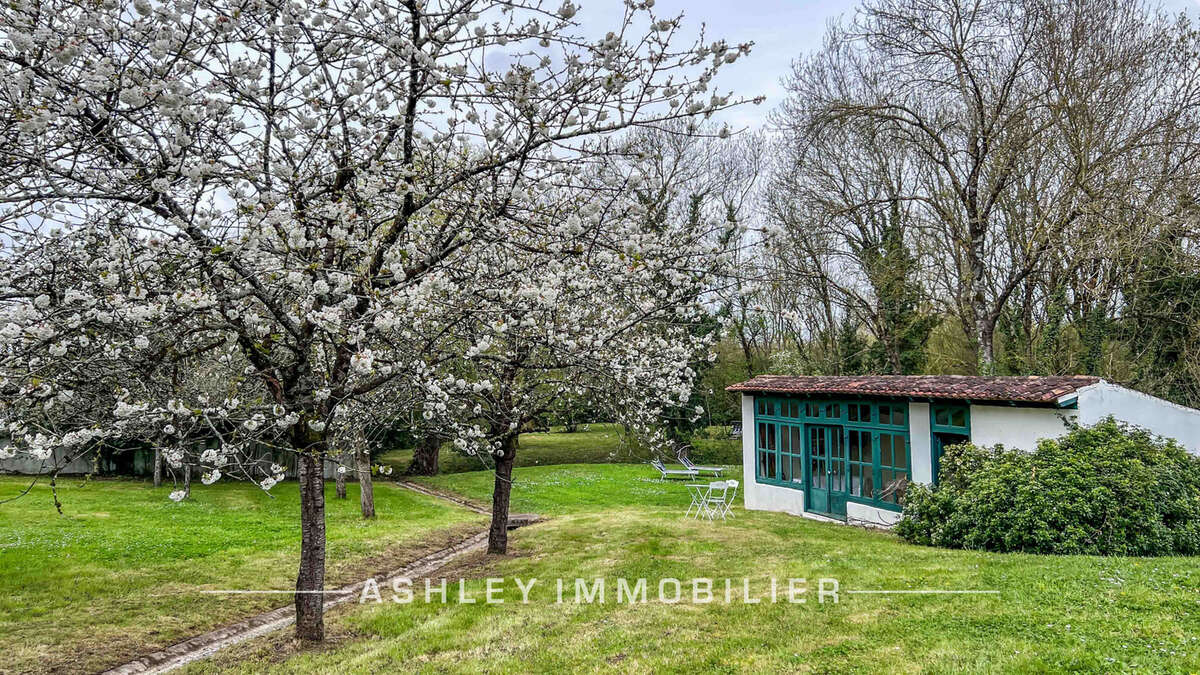 Maison à LE GUE-DE-VELLUIRE
