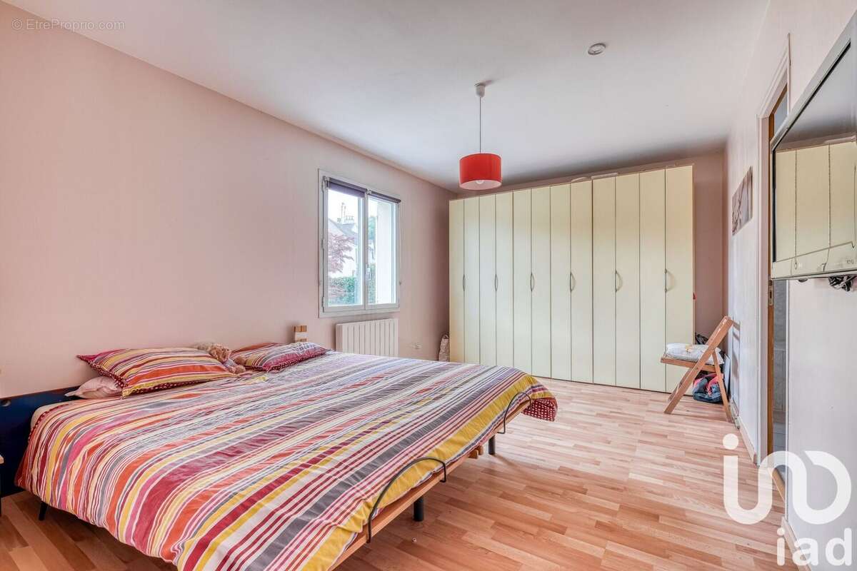 Photo 9 - Maison à BUSSY-SAINT-MARTIN