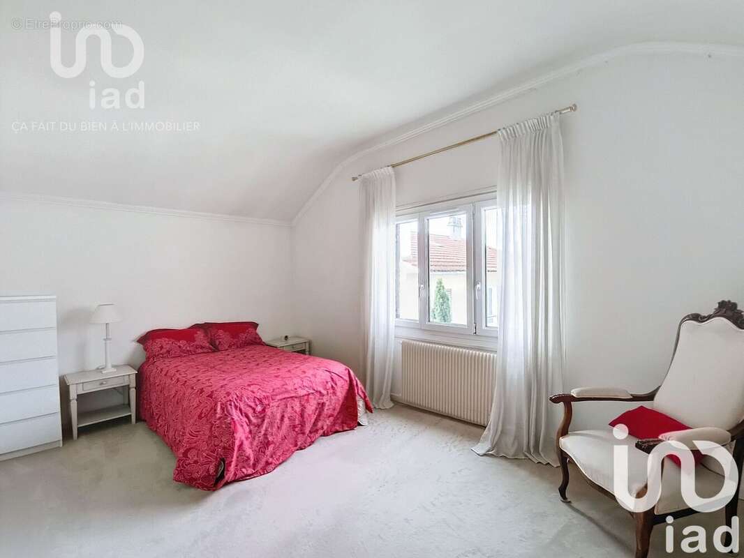 Photo 5 - Maison à SAINT-MAUR-DES-FOSSES