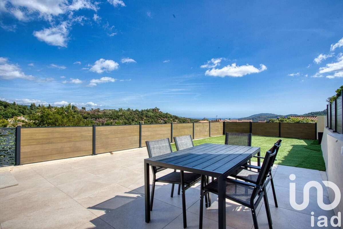 Photo 2 - Maison à MANDELIEU-LA-NAPOULE