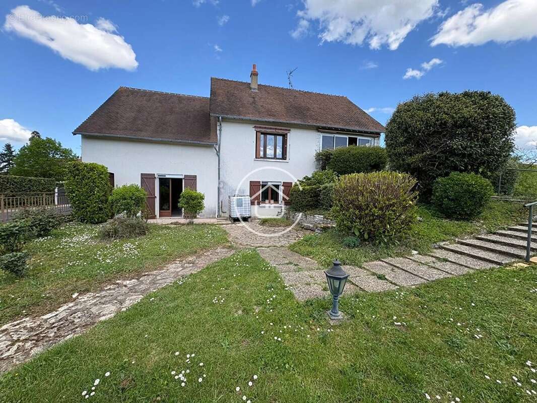 Maison à SAINT-GERVAIS-LA-FORET