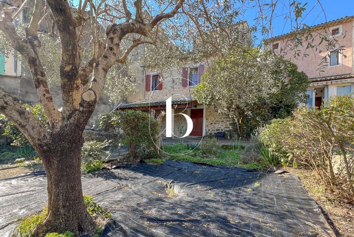 Maison à GOUDARGUES