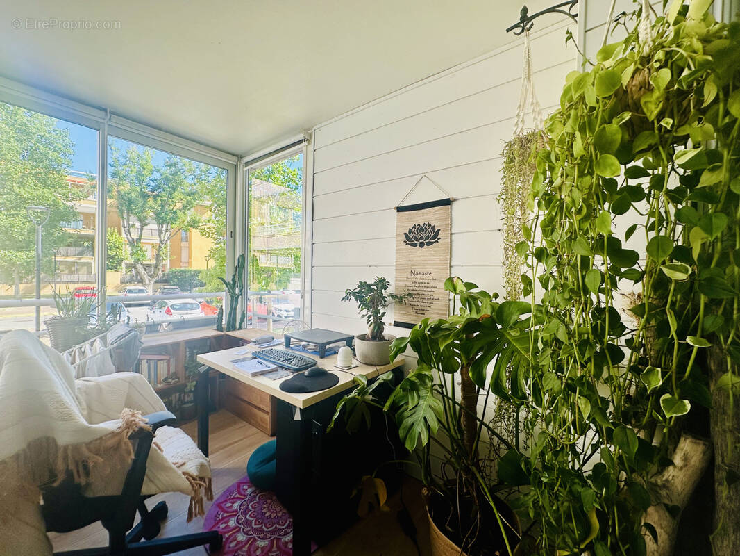 Appartement à LATTES
