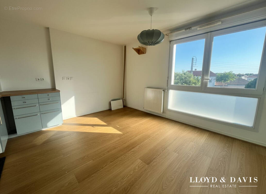 Appartement à BEGLES