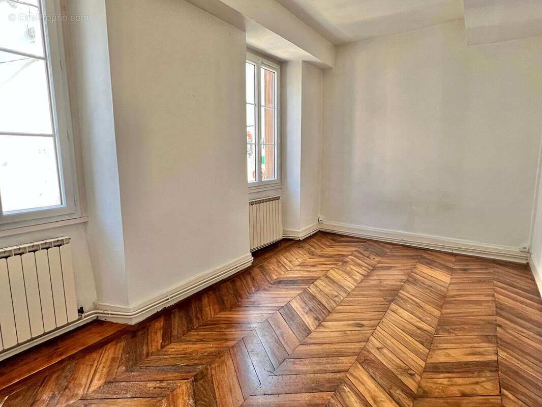 Appartement à BOURGOIN-JALLIEU