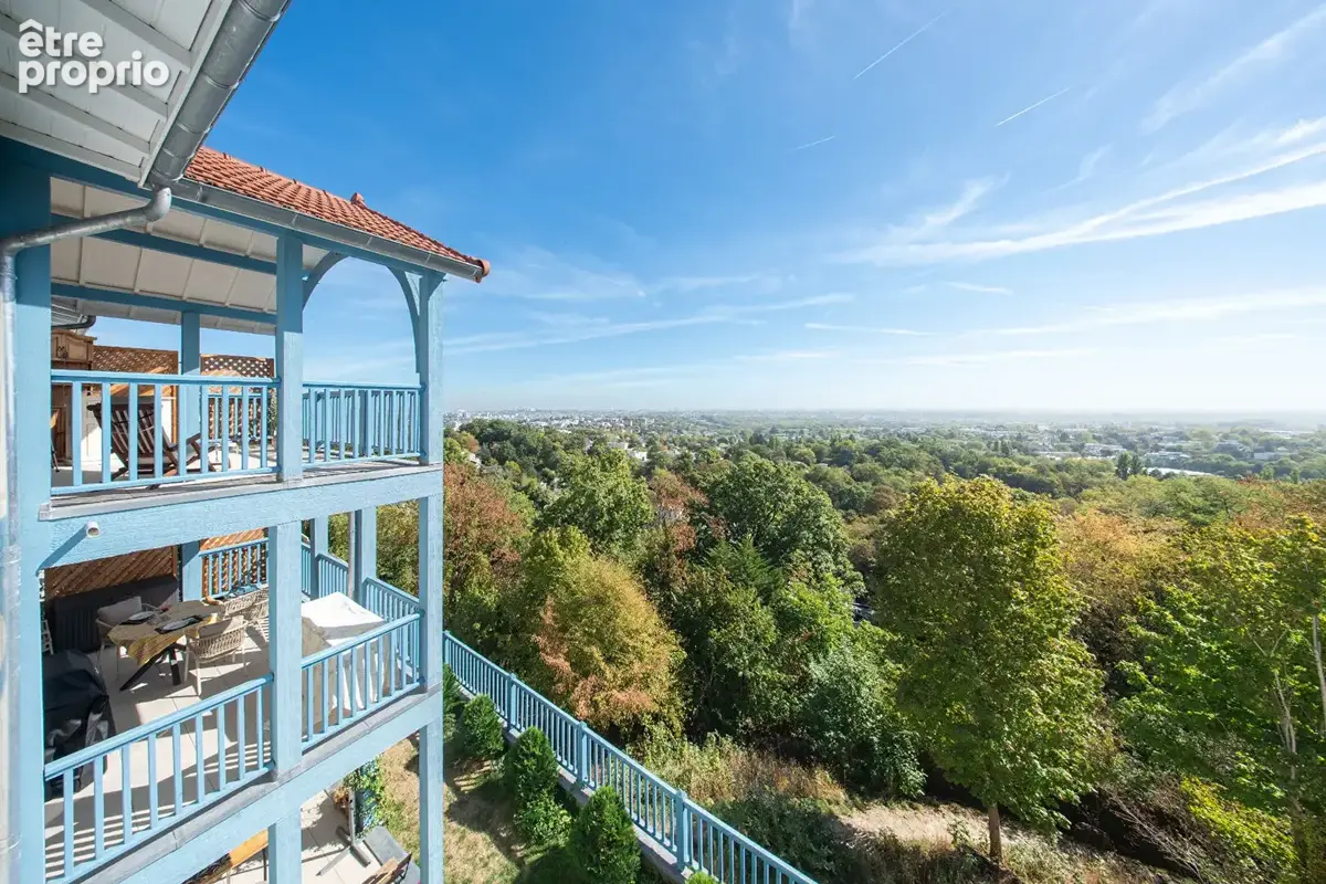 Photo Appartement à Le Plessis-Robinson au prix de 599 000€
