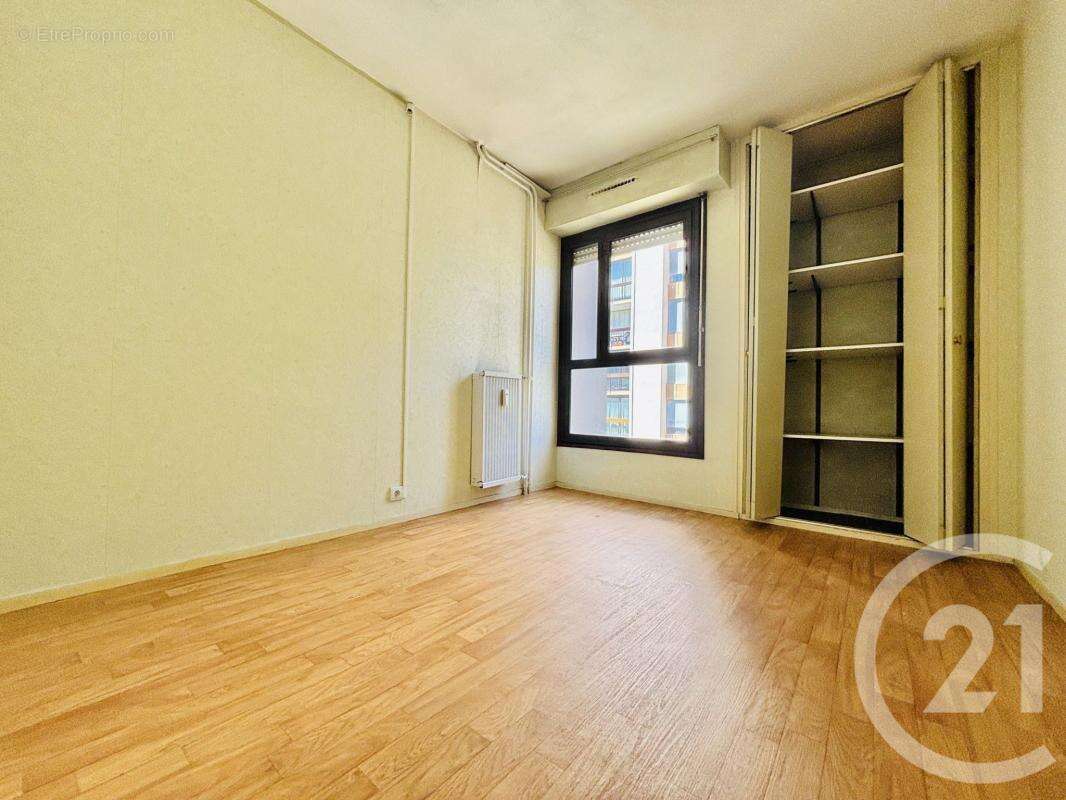 Appartement 73 m² à Limoges  - photo 4