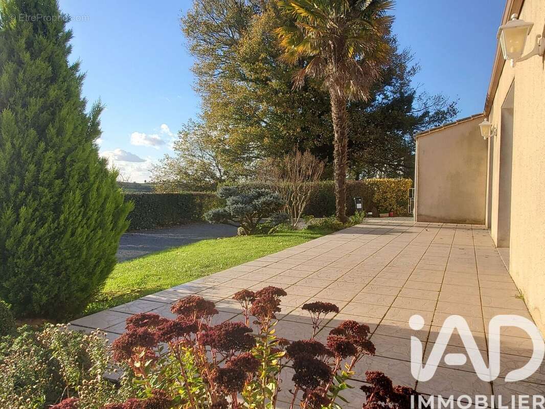 Photo 5 - Maison à LA TARDIERE