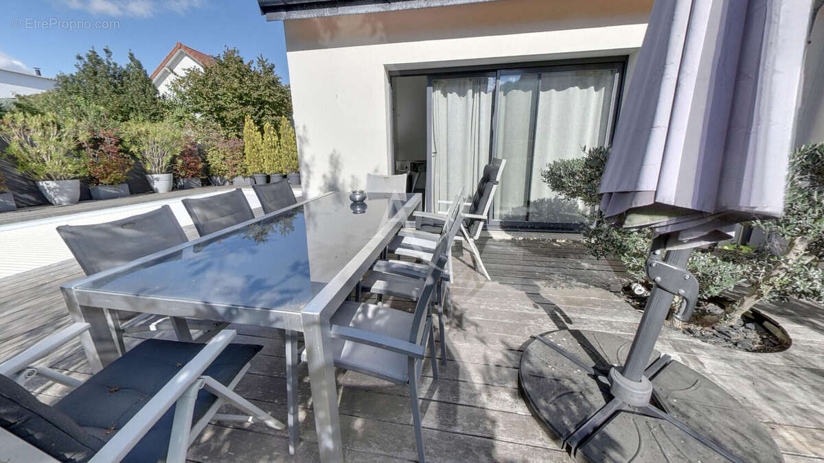 Maison à BRY-SUR-MARNE