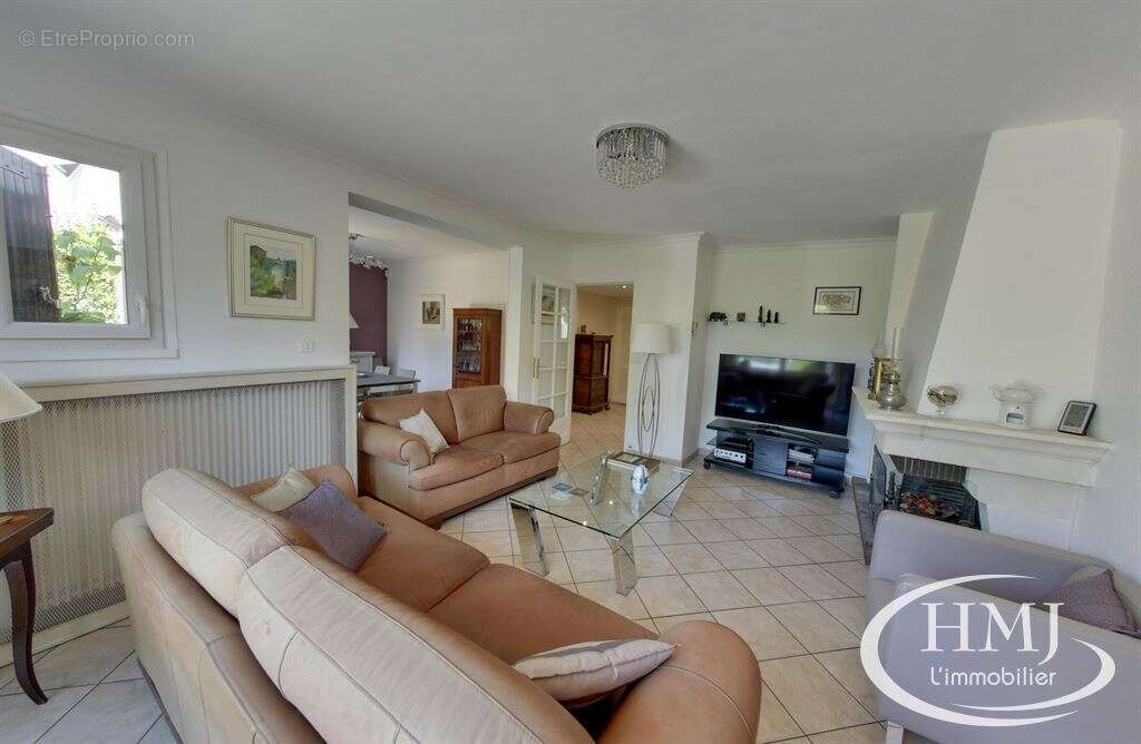 Maison 115 m² à Courcouronnes  - photo 4