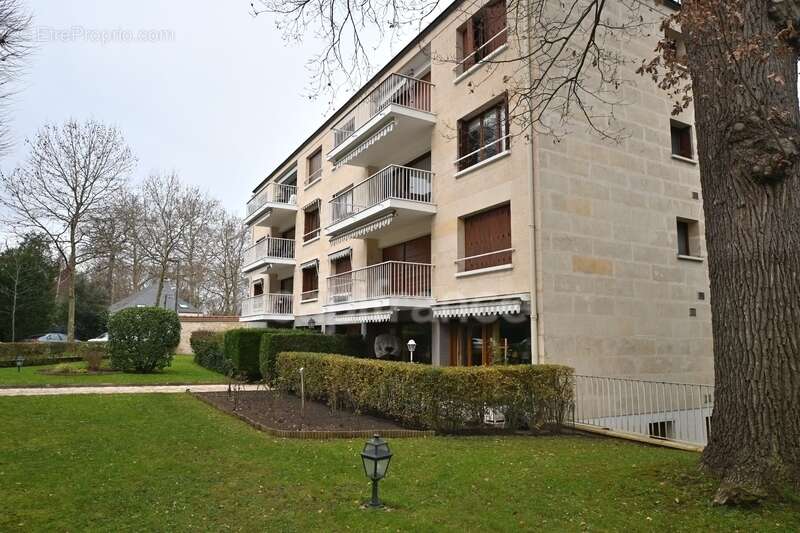 Appartement à MAISONS-LAFFITTE