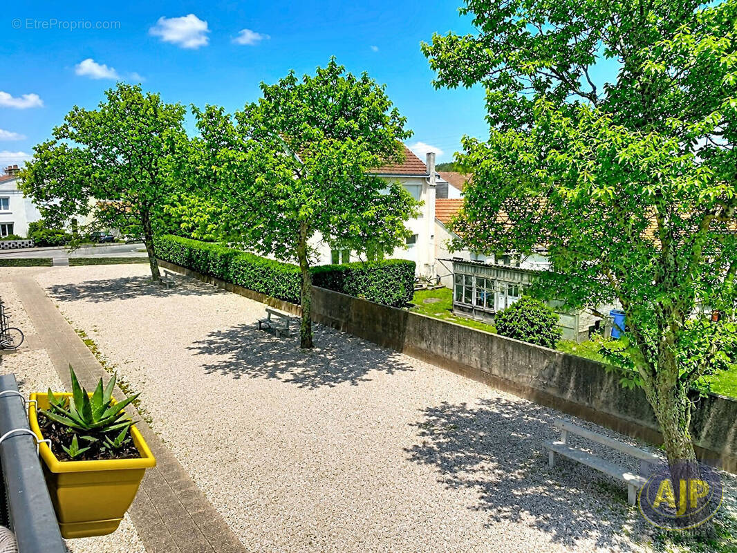 Appartement à SAINT-SEBASTIEN-SUR-LOIRE