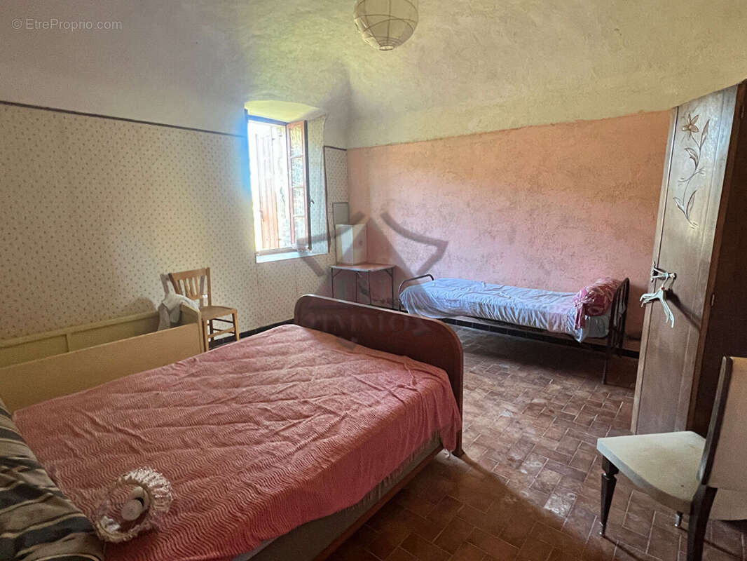 Maison à SAINT-FLORENT-SUR-AUZONNET