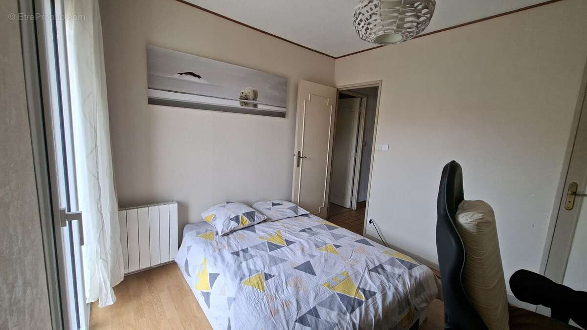 Maison 81 m² à Ambares-Et-Lagrave  - photo 36