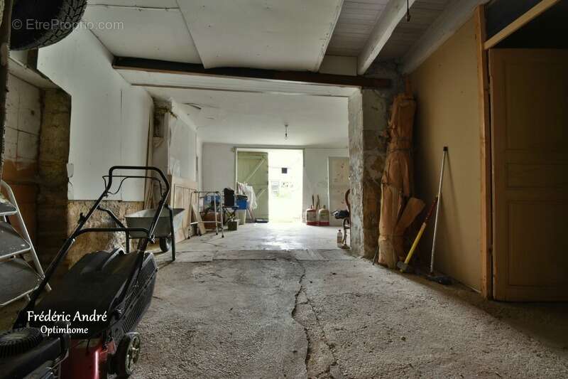 Maison à MOULINS-SAINT-HUBERT