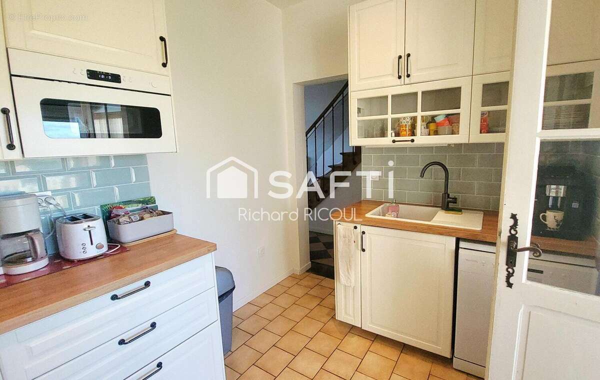 Maison 209 m² à Petiville  - photo 8
