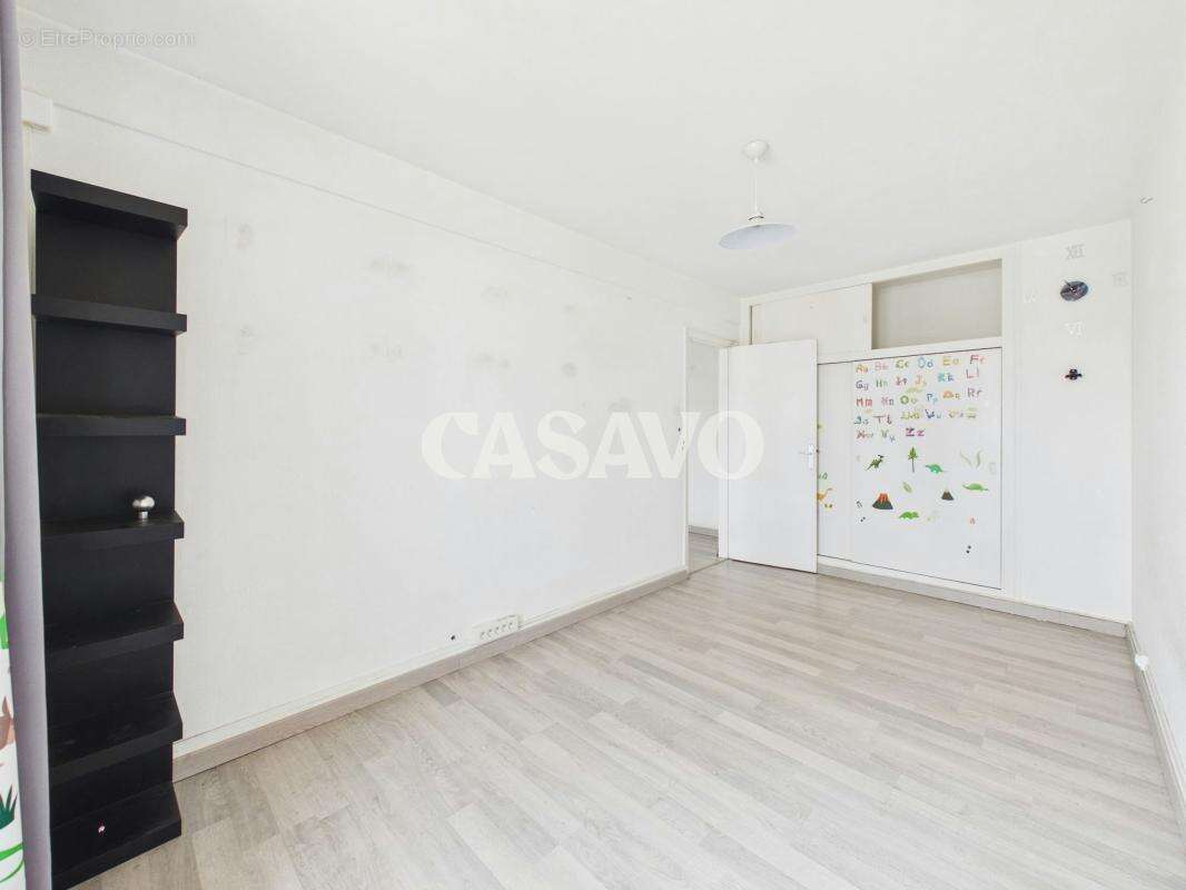 Vente Appartement 4 pièces de 80m² - 95120 Ermont - photo 11
