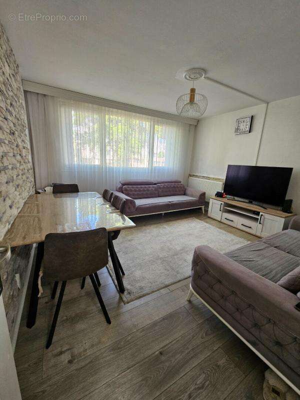 Appartement à GARGES-LES-GONESSE