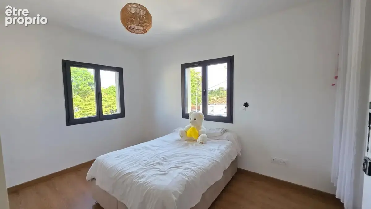 Exclusivite aristide briand /ester maison de type 7 recente avec jardin - t2 locatif et dependance - photo 12