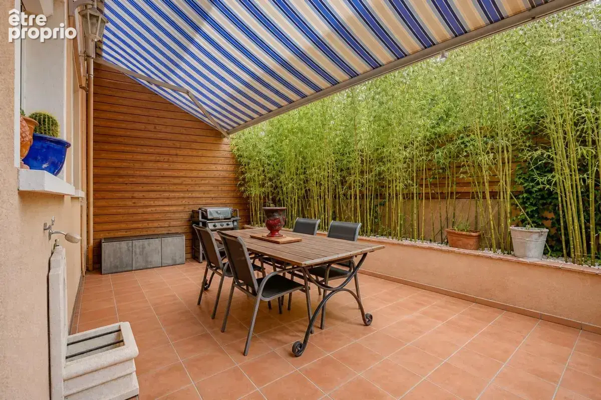 Maison de 5/6 pièces de 85 m² à Villeurbanne avec Garage et Cour - photo 13