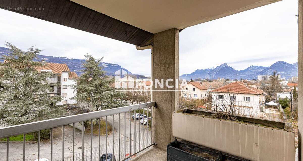 Appartement à ECHIROLLES