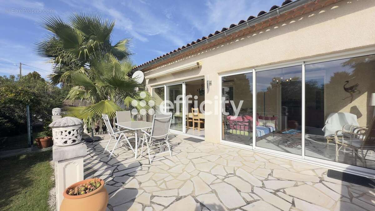 Maison à VALLON-PONT-D&#039;ARC