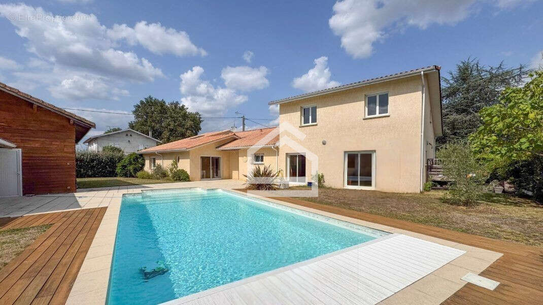 Maison à CESTAS