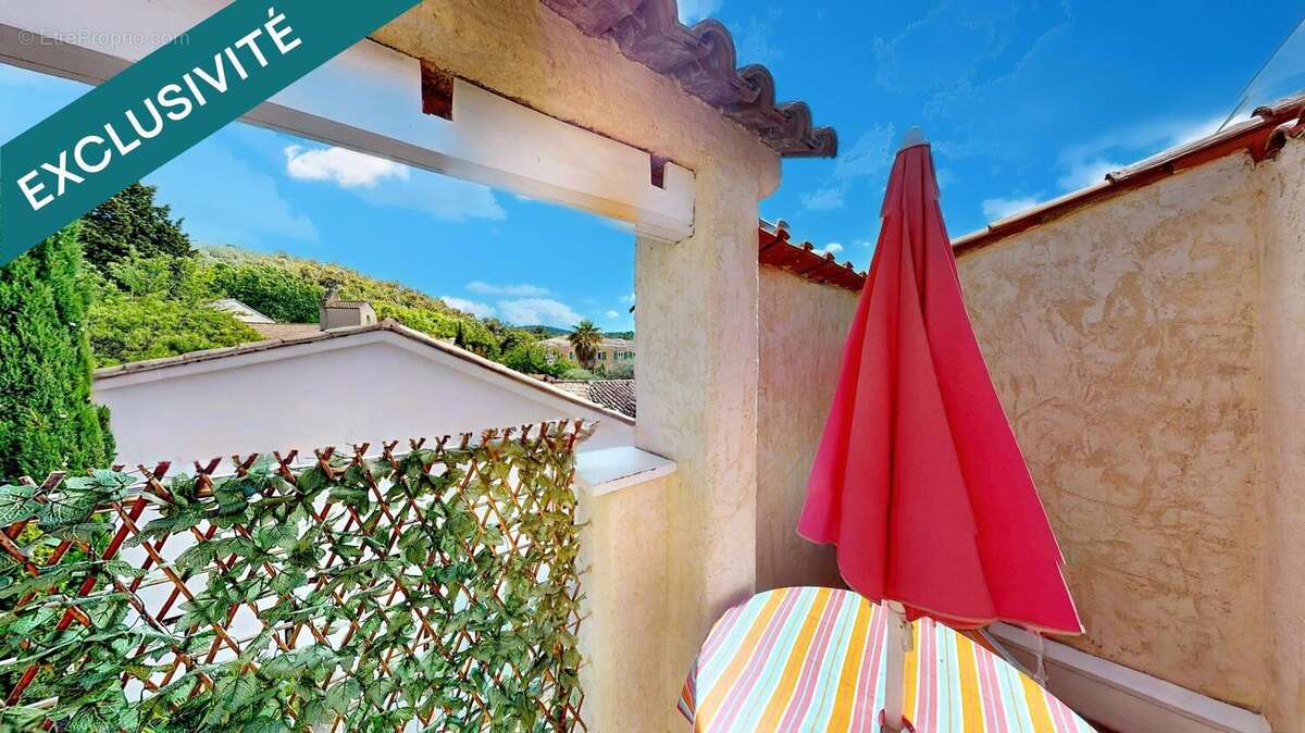 Photo 1 - Maison à ROCBARON