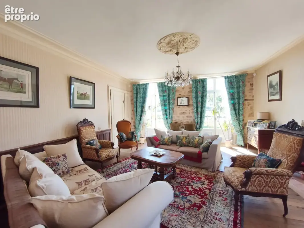 Château du XVIᵉ siècle à Aigurande - 600 m² habitables - 9 ha de prairies et bois – Pays de George Sand Indre (36) 599 000 € - photo 5