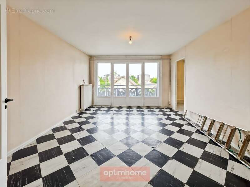 T4 de 83 m² – 3 chambres – Balcon – Cave – Garage – Résidence "Plein Sud" – ARRAS - photo 4