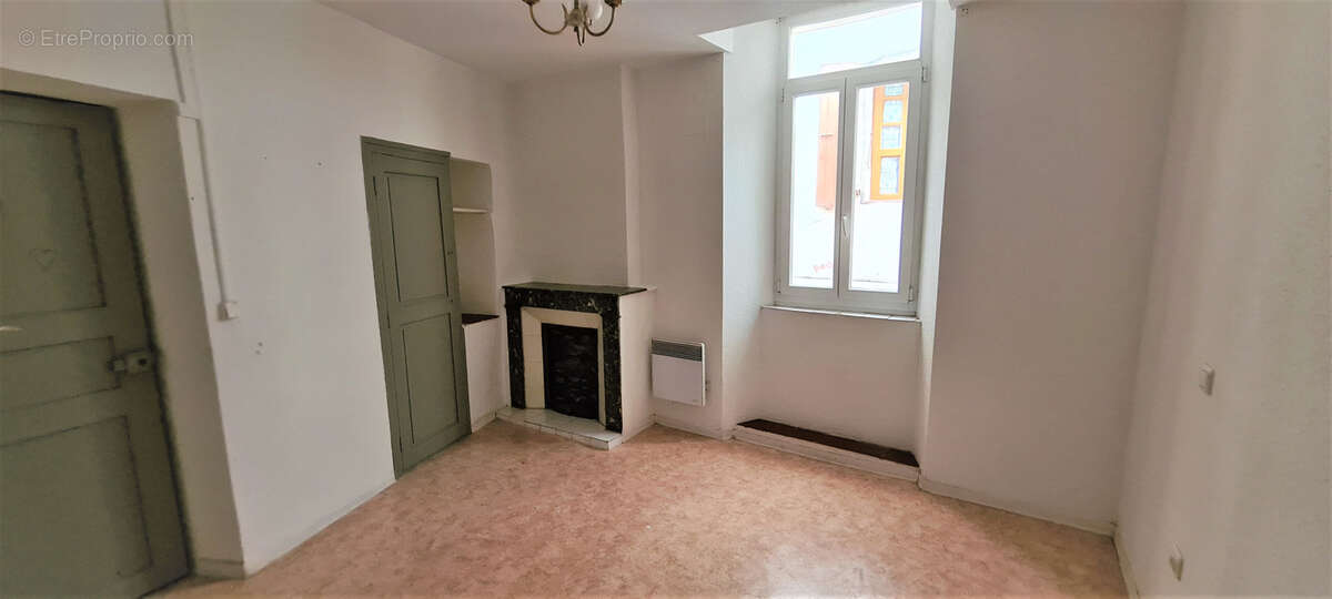 Arles sur tech  a vendre maison de village de type t3 - photo 2