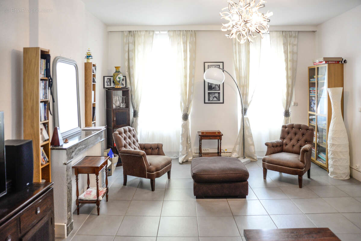 Maison à NERAC