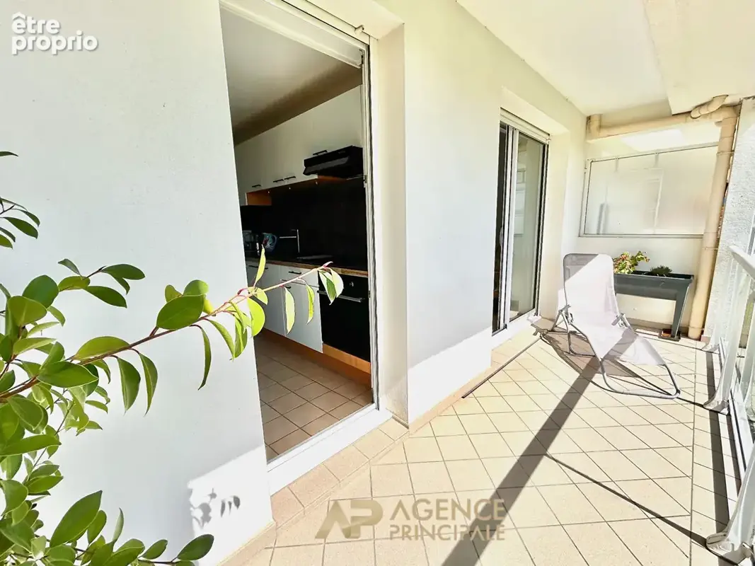 Appartement 64 m² La Rochelle -Terrasse 22 m² - Ascenseur - Parking - DPE B - photo 17