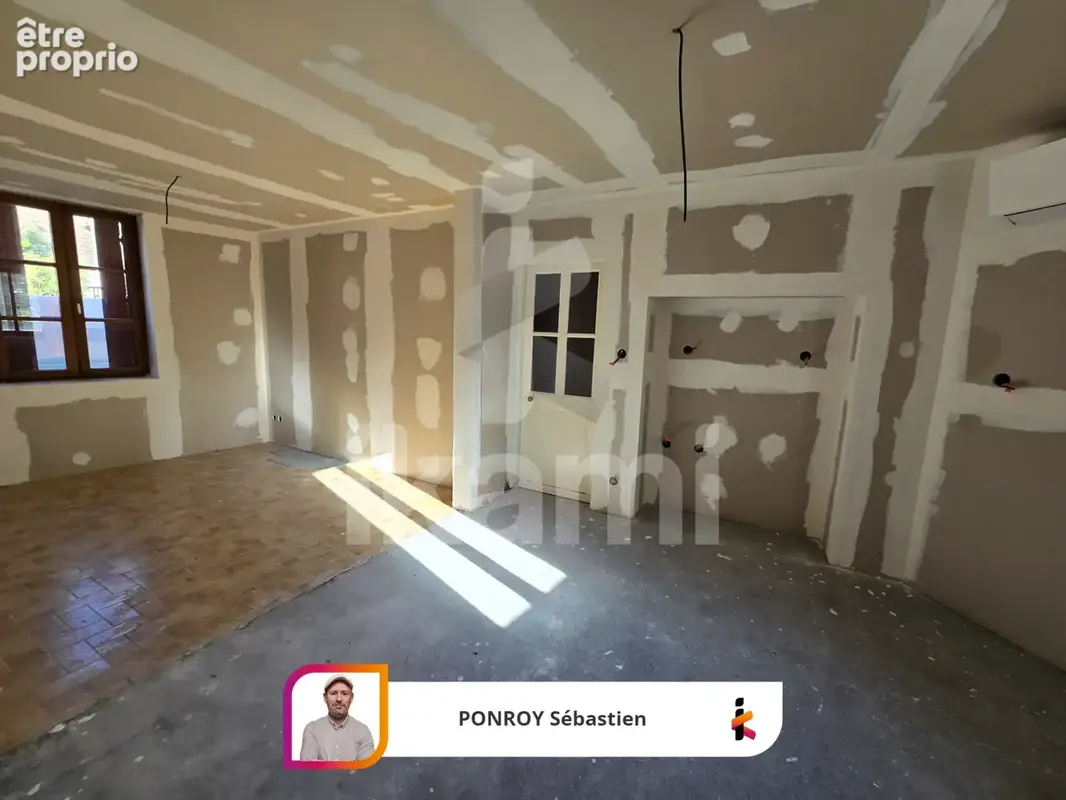 Appartement dans maison de ville mitoyenne avec garages, en plein cœur de Mennetou-sur-Cher - photo 7