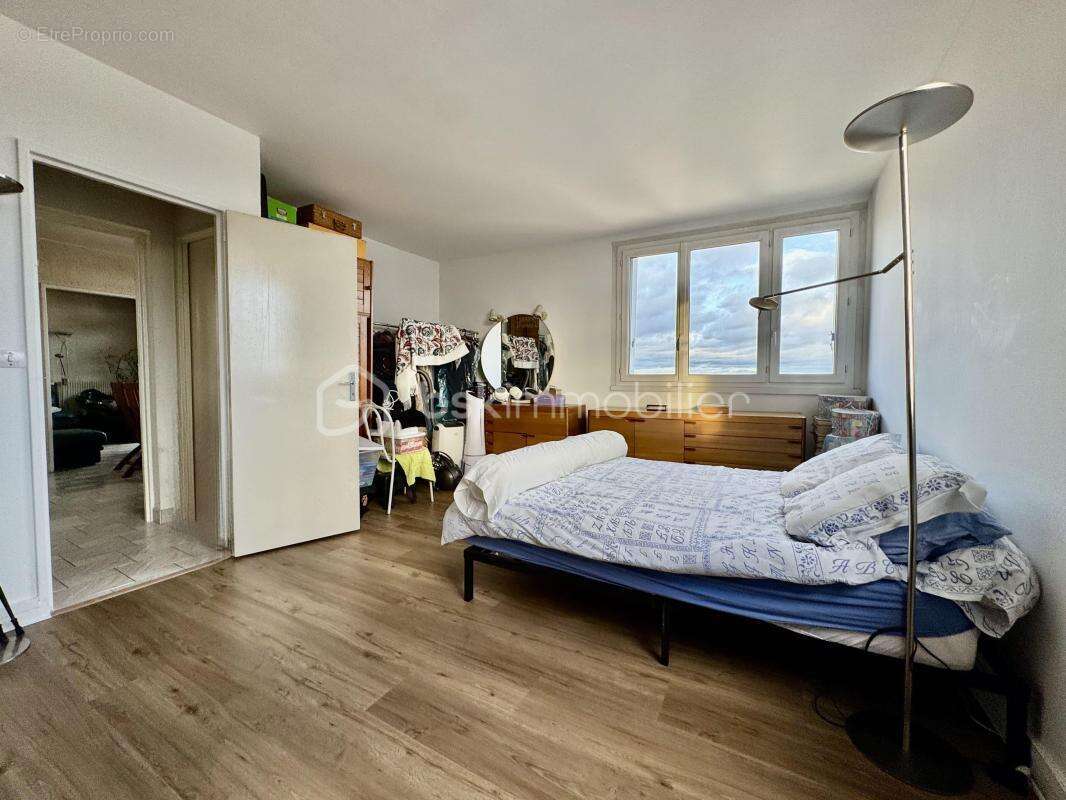 Appartement à STAINS