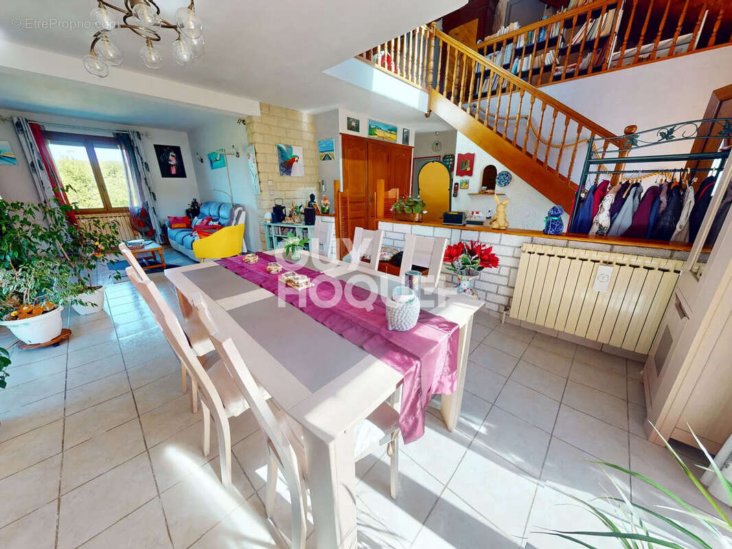 Maison Vellefaux 4 chambres de 156 m² - photo 4