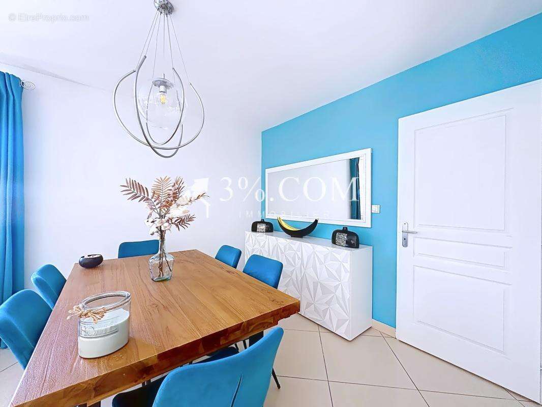 Maison de plain-pied avec piscine, jardin et vue dégagée sur - photo 8