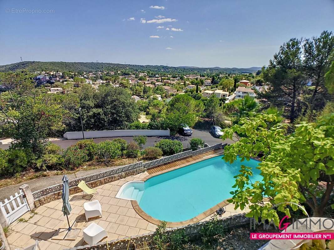 Maison à VAILHAUQUES