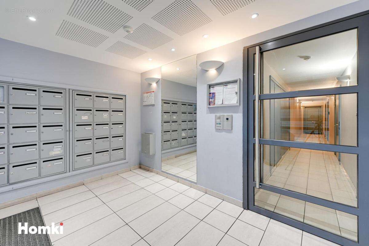 Appartement à LES PAVILLONS-SOUS-BOIS