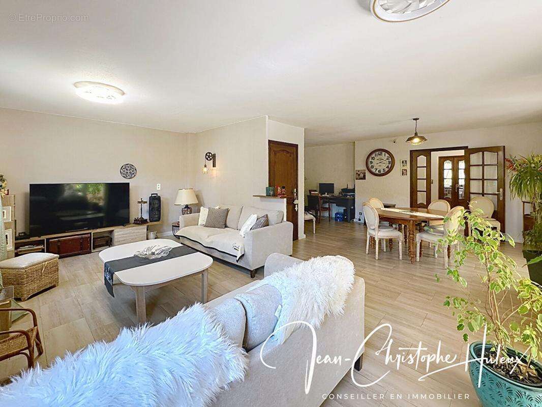 Maison à SAINT-AMBROIX