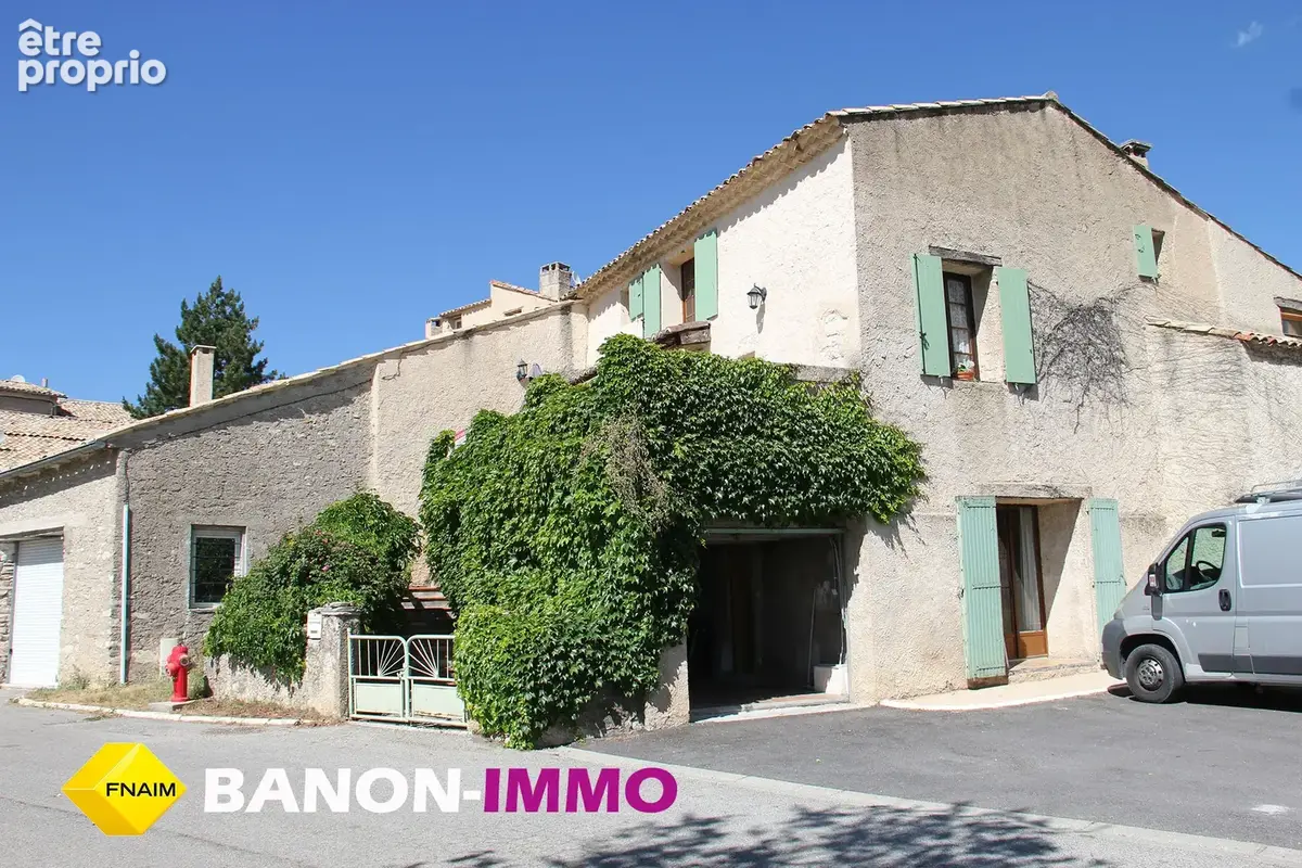 Maison de ville de 136m2 composée de deux logements et d'une terrasse - photo 1