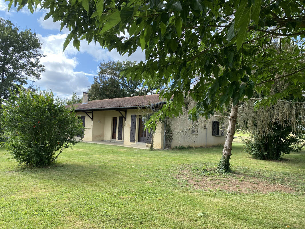 Maison à BEAUCHALOT