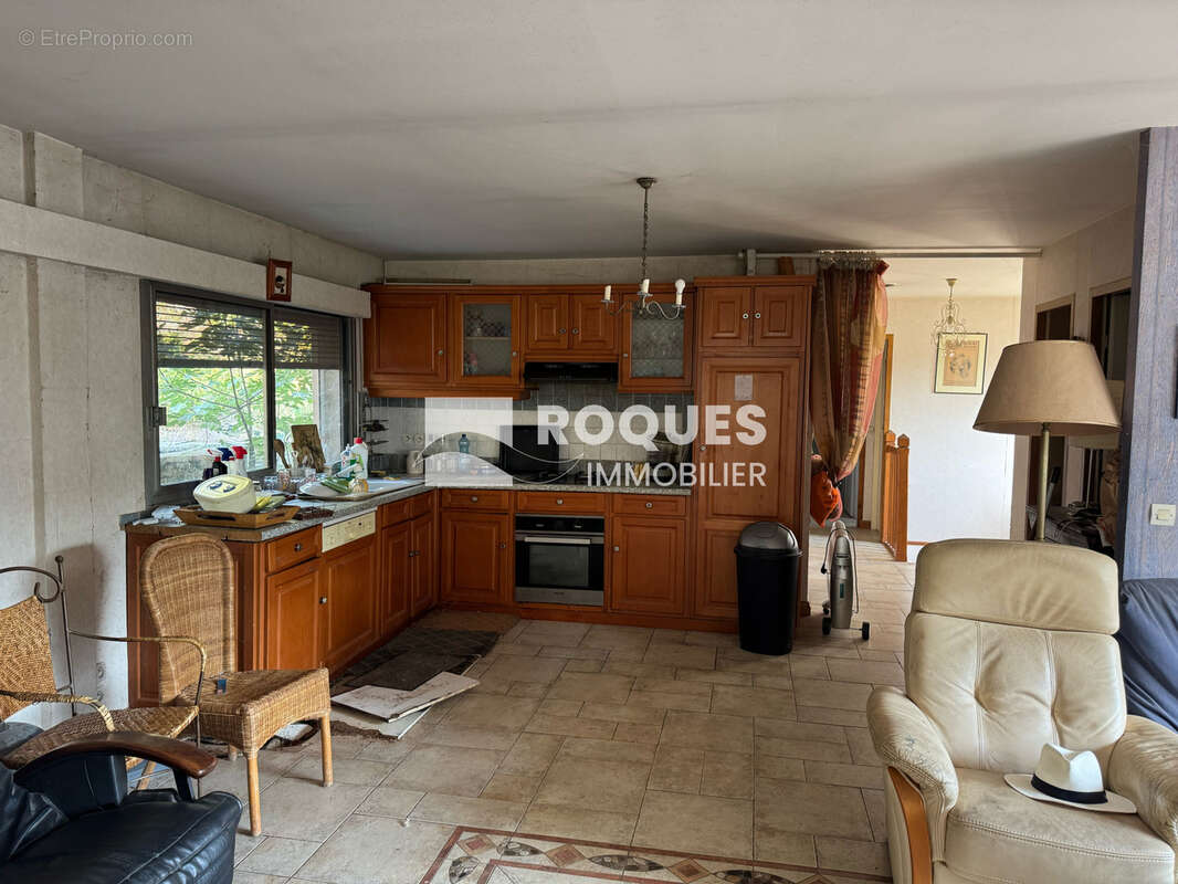 Lodève sur les hauteurs, Villa d'une surface total de 108 m2 sur 2160 m2 de terrain, belle vue - photo 7